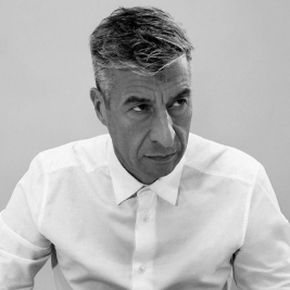 maurizio-cattelan-thehypepost-zQk45.png